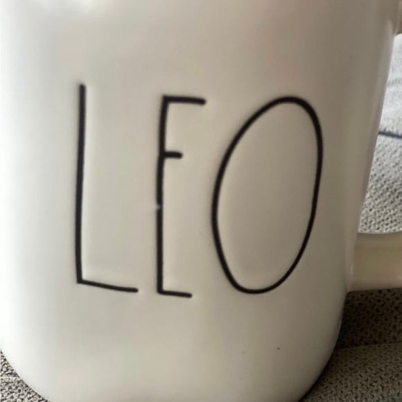 Rae Dunn Moon sign/Horoscope  Leo Mug - Picture 8 of 8
